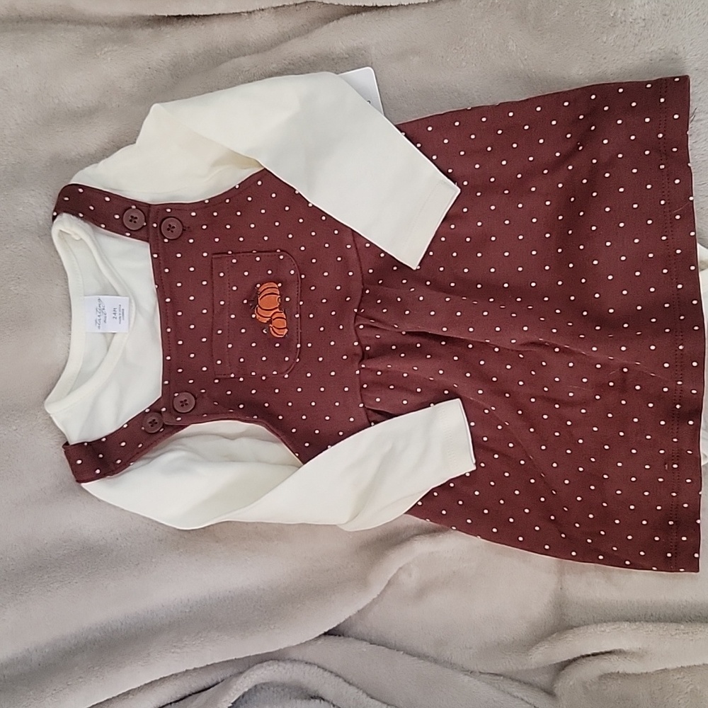 🔥3 For $20🔥 NWT Starting Out dress. Size 24 months.